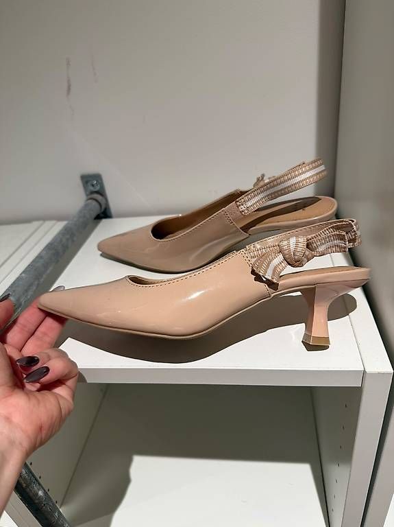 Scarpe da donna: Beige Kittenheels von "A New Day" – Nuovo e nell'imballaggio originale da Zürich venduto da nic_c8k6 3