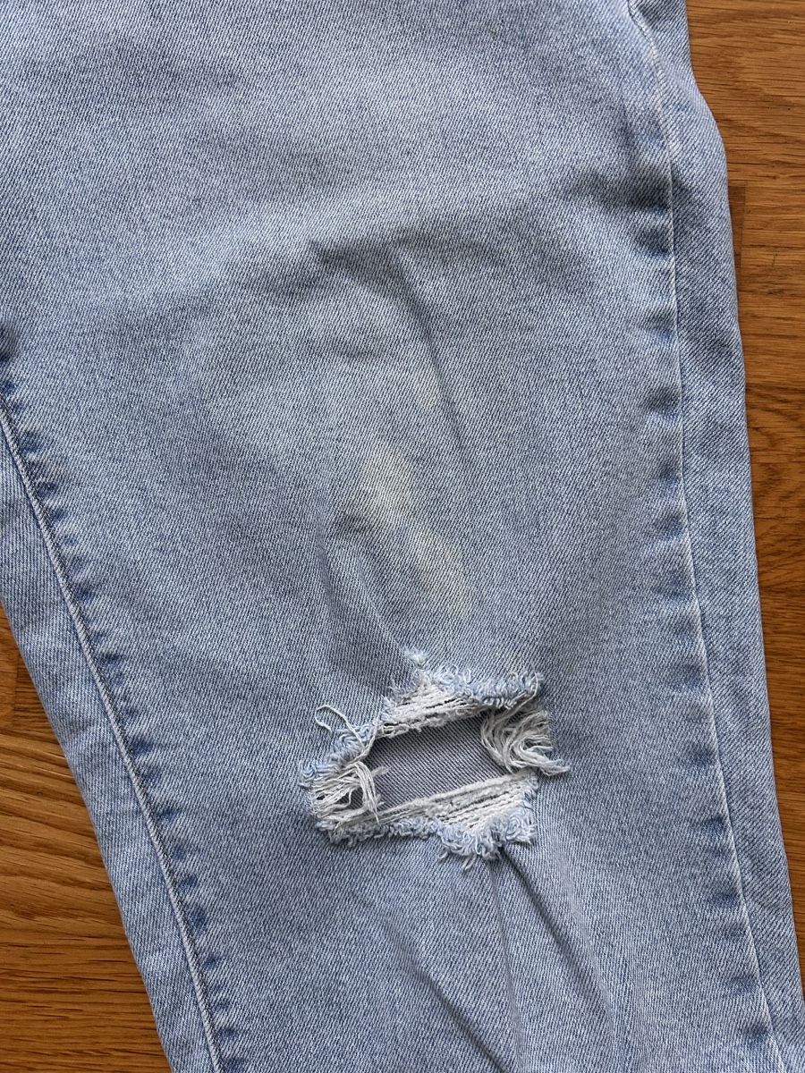 Levi's Jeans: Levis Mom Jeans, High Waist, Grösse 29, hellblau – Usato da Mels venduto da jas_7bjl 3