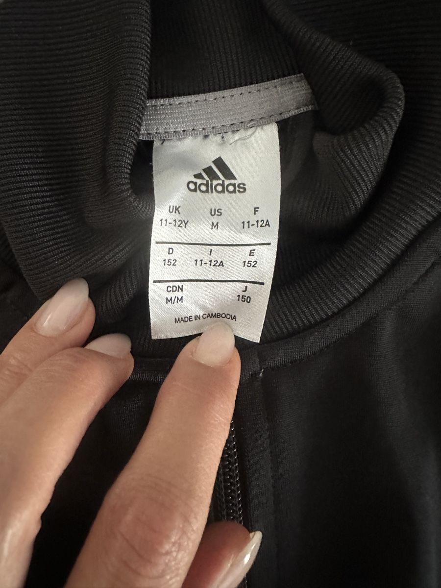 Adidas Giacche: Adidas Trainingsjacke Grösse 152  – Nuovo (secondo la descrizione) da Winterthur venduto da ChicMarkt 1