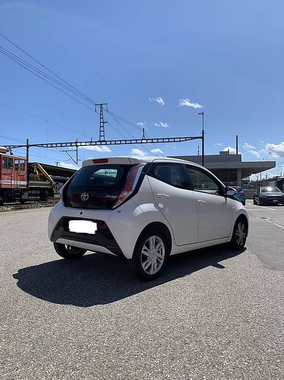 Automobili: Toyota Aygo 2015 ? Zuverlässig, gepflegt & sparsam – Usato da Baden venduto da Tubeless 2