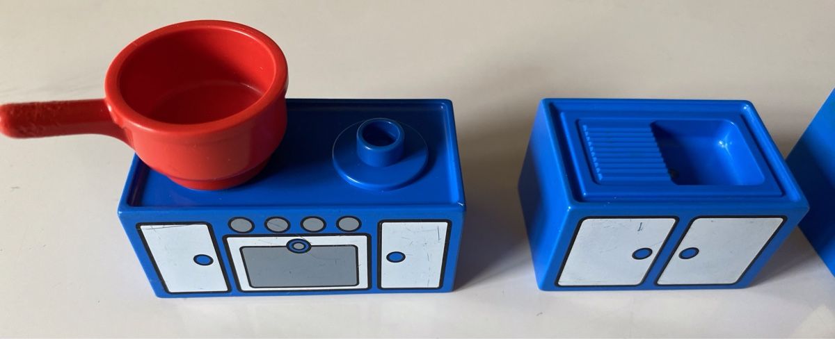 Lego Spielzeuge: Lego Puppenhaus und Möbel – Neu (gemäss Beschreibung) aus Rabius von nel_5rvc 1