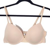 NEW - Nine West Seemless Bra in Beige NP: 36.-