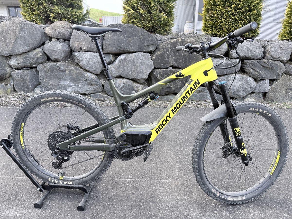 Rocky Mountain Bicycles Velos: Rocky Mountain Altitude PowerPlay C70 – Gebraucht aus Berg SG von tob_5gnj