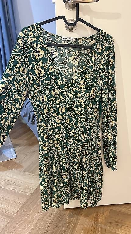 Zara Kleider: Zara Kleid – Gebraucht aus Zürich von gol_zrr2 2