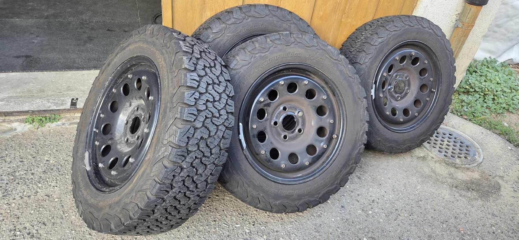 Pneus & Roues: VW T5/T6 Offroad Räder – D'occasion à Alpnachstad par blackfly_