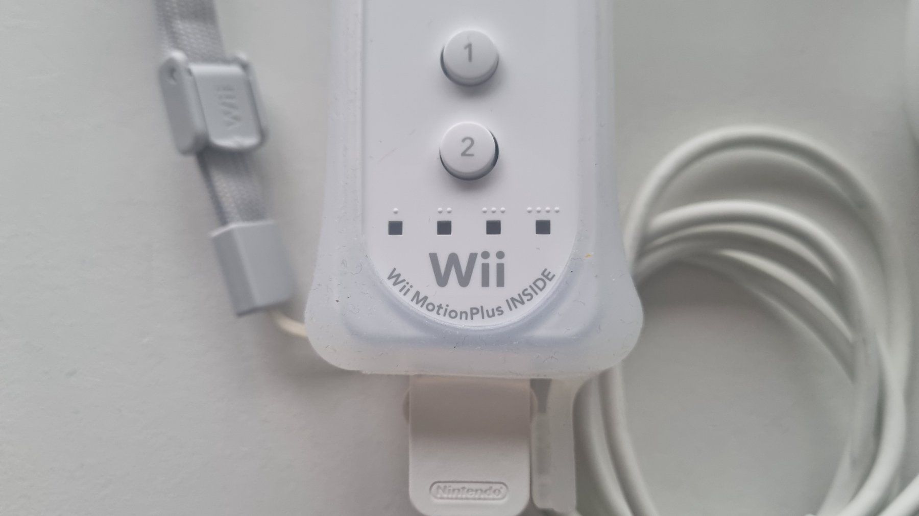 Controller: Original Nintendo Wii Controller Weiß Motion Plus INSIDE – Usato da Birsfelden venduto da val_d9c2 1