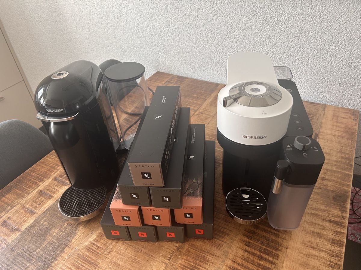 Nespresso Kaffeemaschinen & Espressomaschinen: Nespresso Kaffeemaschine Vertuo  – Gebraucht aus Thun von Anni1977 1