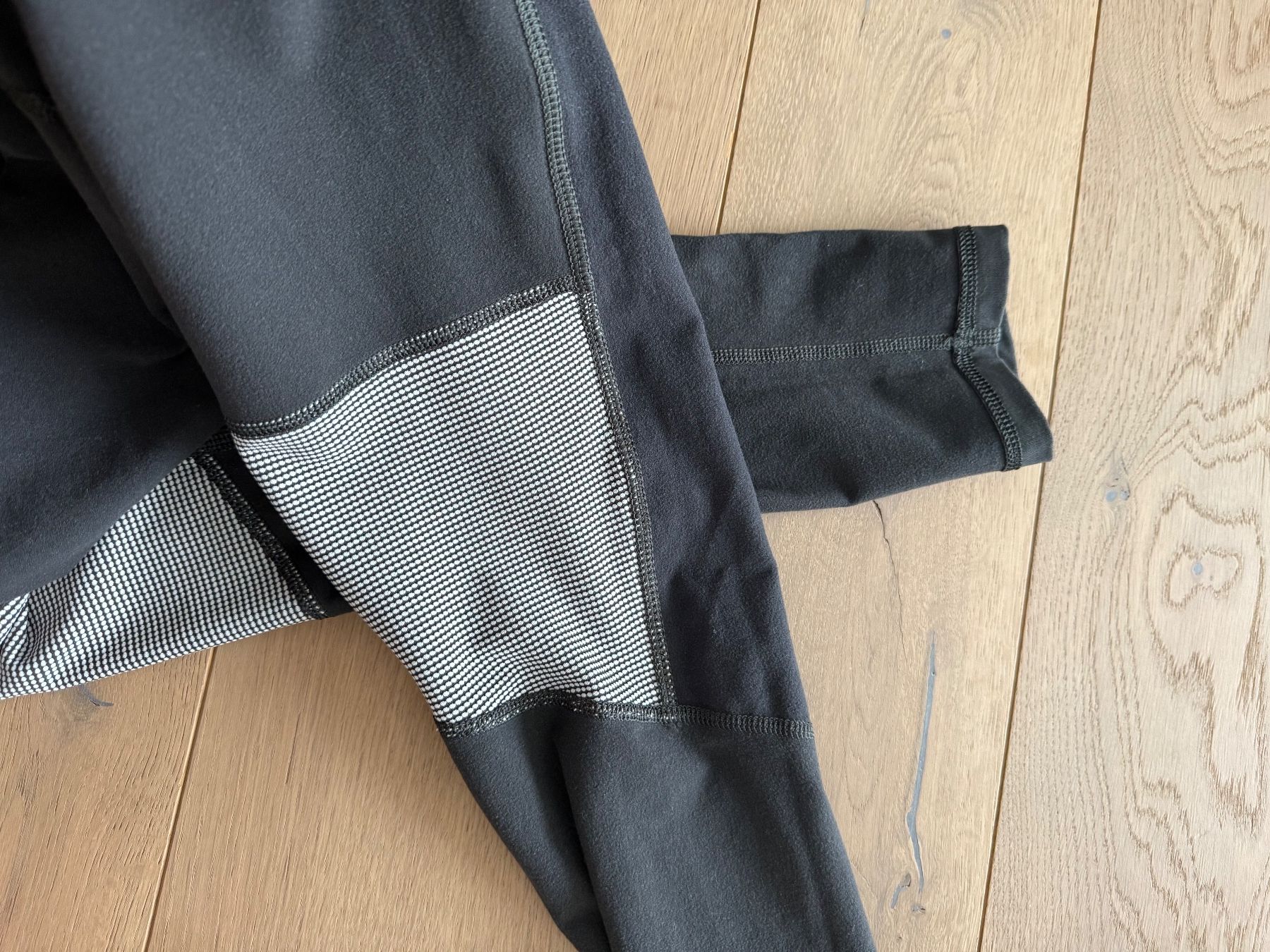 Reebok Leggings: REEBOK SPEEDWICK THERMAL LEGGING, size S – Nuovo (secondo la descrizione) da Zug venduto da Nat.yushkevich 9