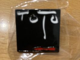 Toto Pin Anstecker Disco Pop Band