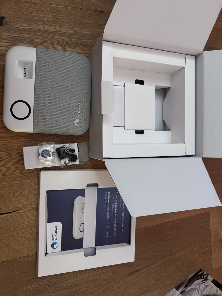 Téléphones: SmartLife Care Flex Notrufgerät NEU – Neuf avec emballage d'origine à Jona par _95retus 2