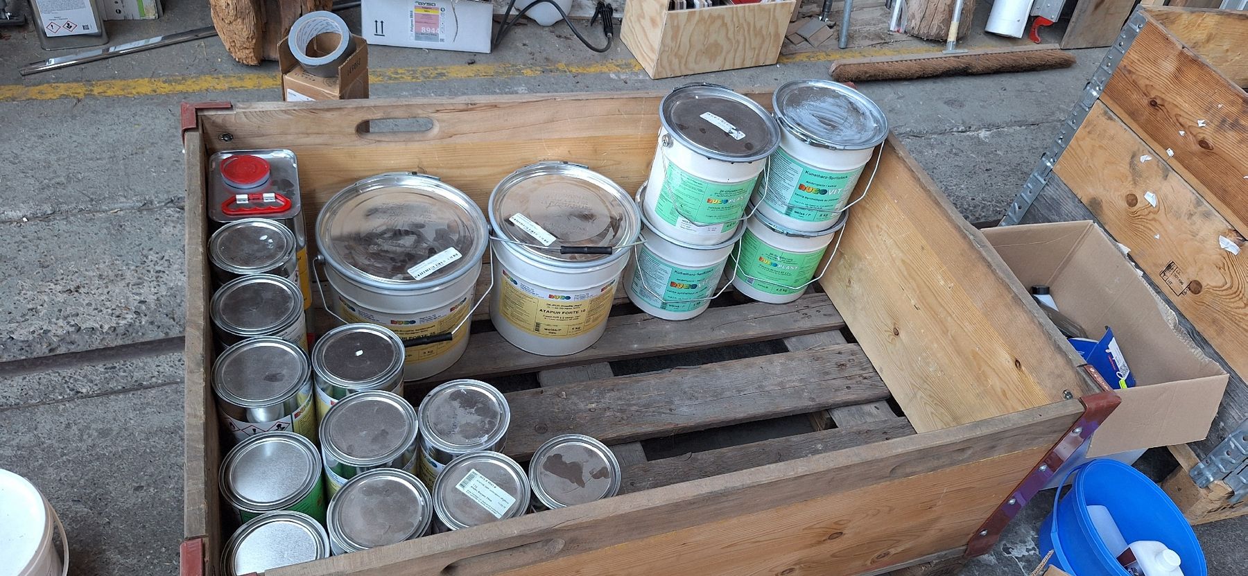 Peintures: Lackposten Ruco, teils neu – D'occasion à Kloten par WOODStudio 1