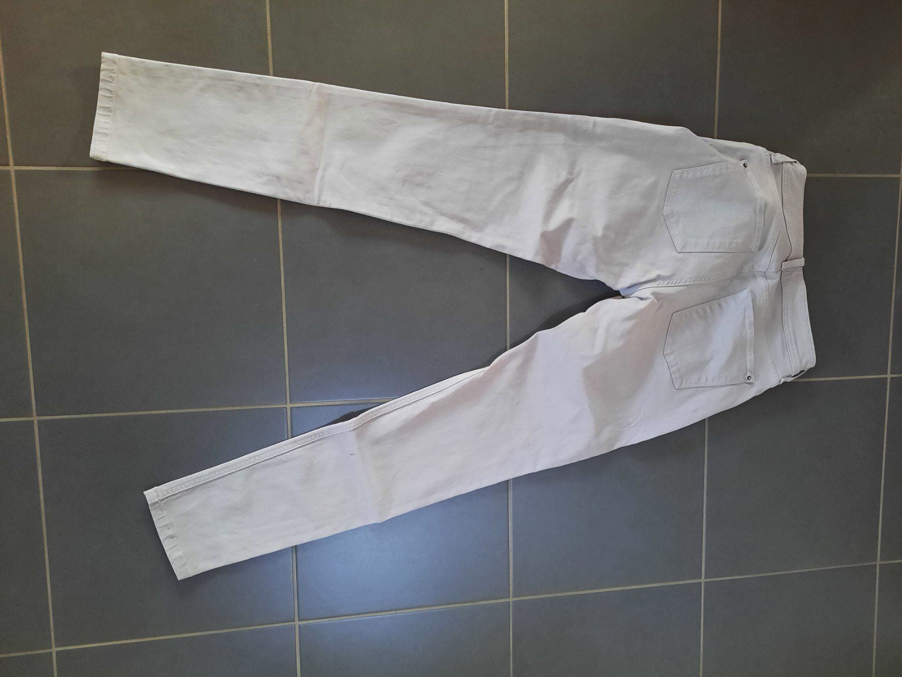 Esprit Jeans: Graue Hose Esprit 38/32 – Gebraucht aus Tecknau von easton82 1
