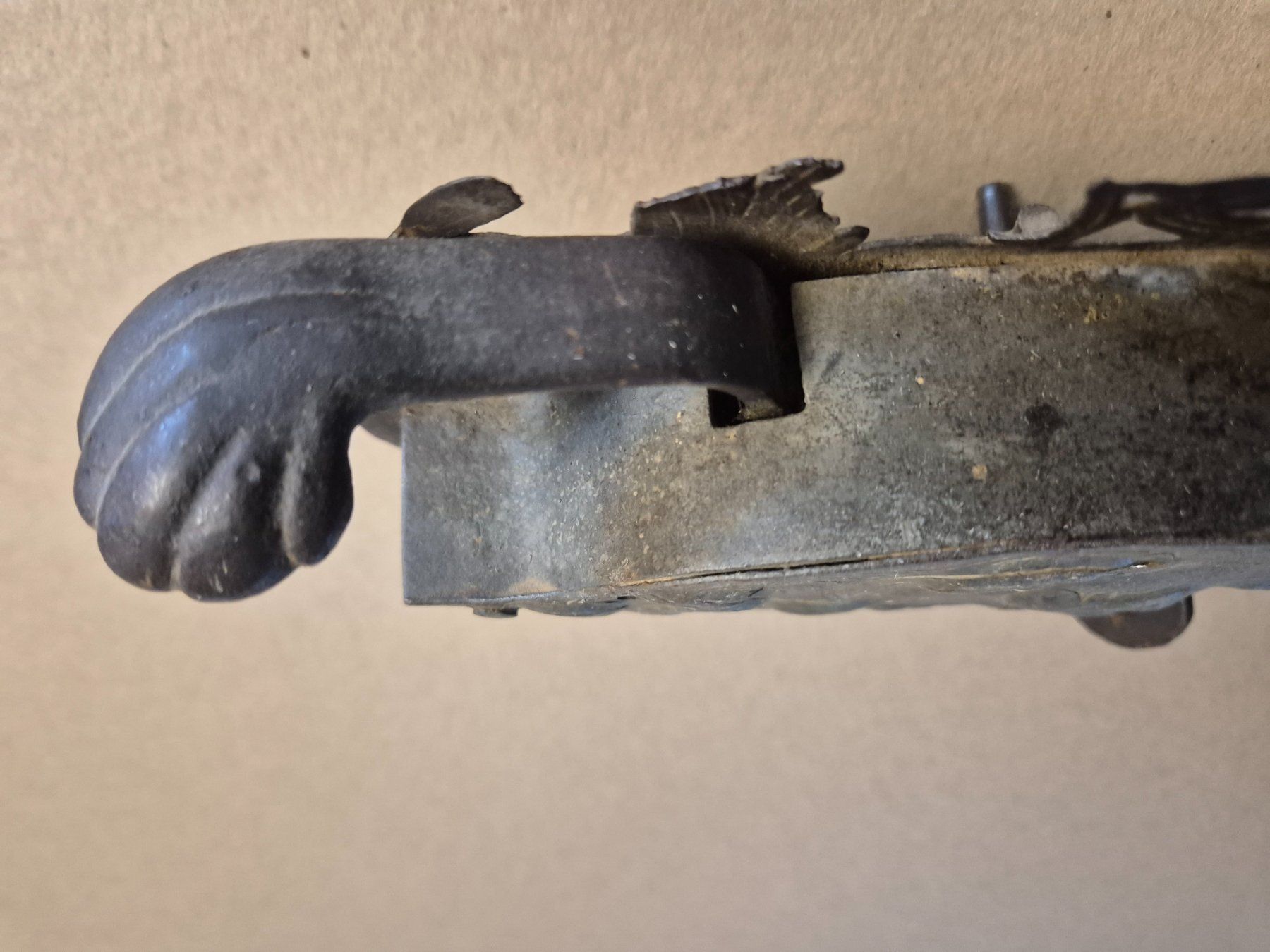 Schlösser: Antikes, sehr schönes  Schloss – Gebraucht aus Worb von sonderblume07 4