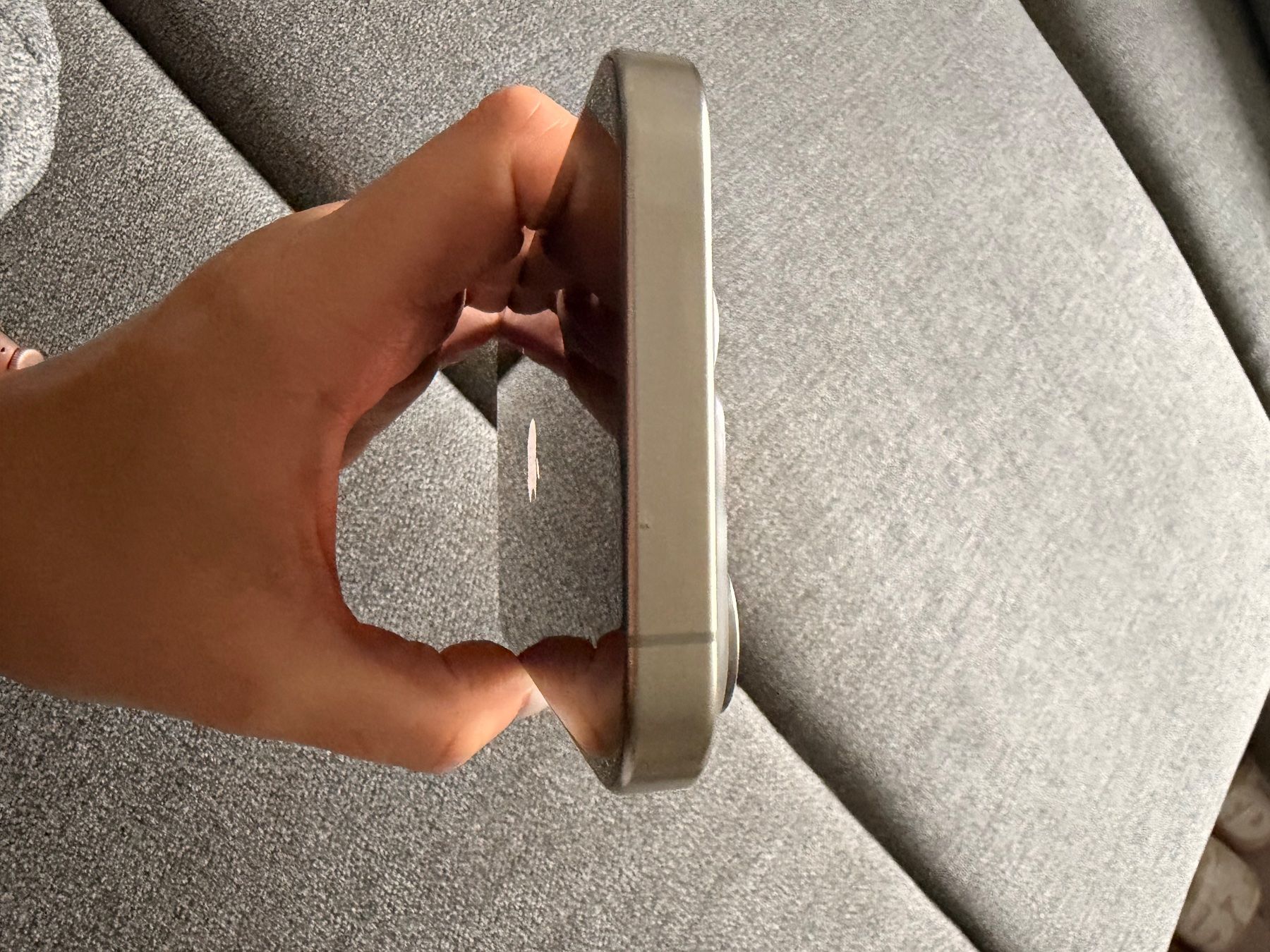 Apple Telefoni cellulari / Smartphones: Iphone 15 Pro 128 Gb – Usato da Allschwil venduto da nik_ygz7 3