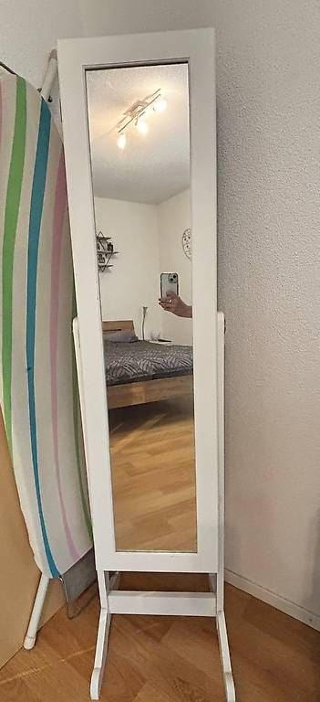 Armadietti a specchio: Schmuck Spiegel Schrank – Usato da Ins venduto da SchwabJanina 1