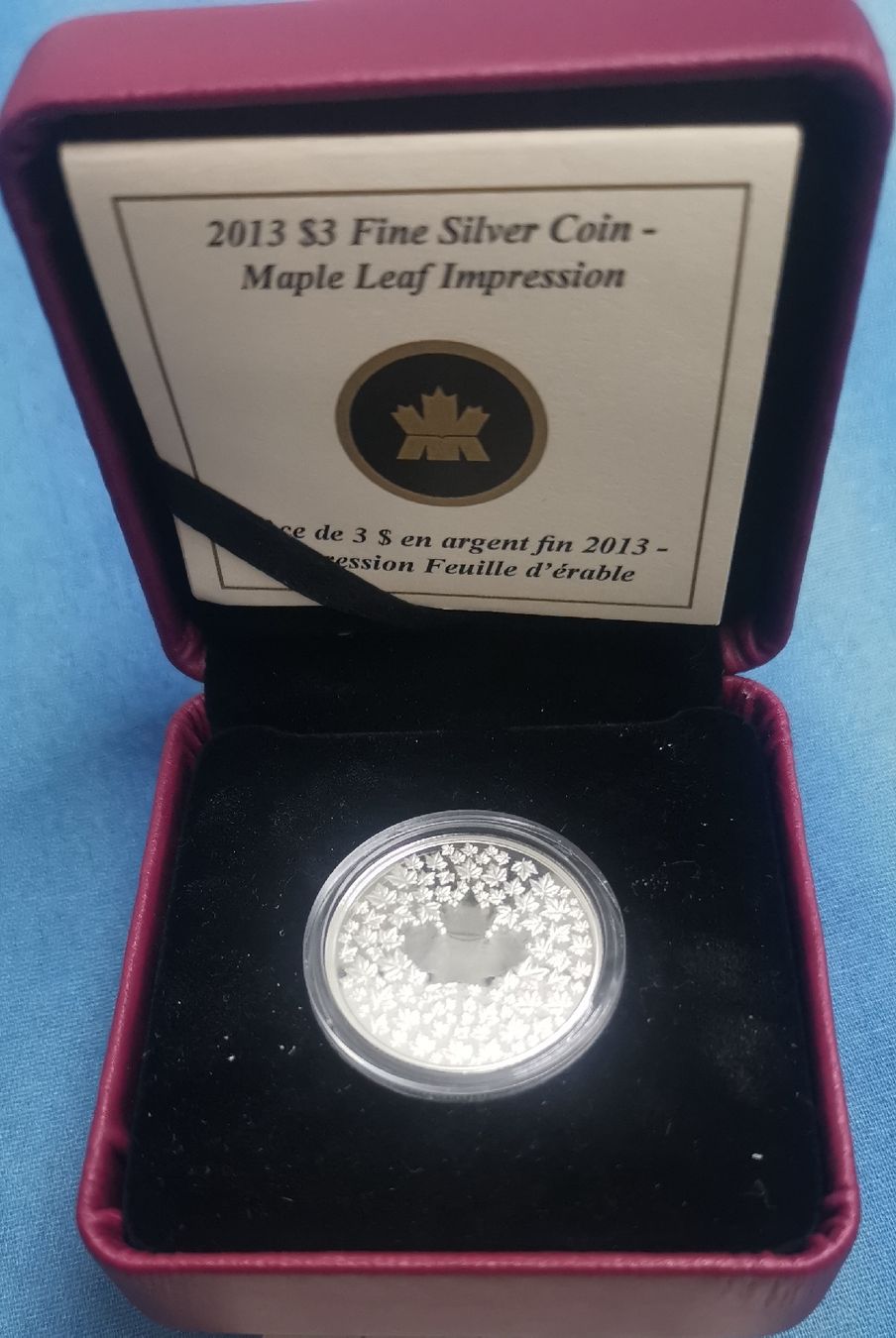 Tutti le monete: Maple Leaf 2013 Silber 3$ in Original-Box mit Zertifikat  – Nuovo e nell'imballaggio originale da Küssnacht am Rigi venduto da Gold_und_mehr 1