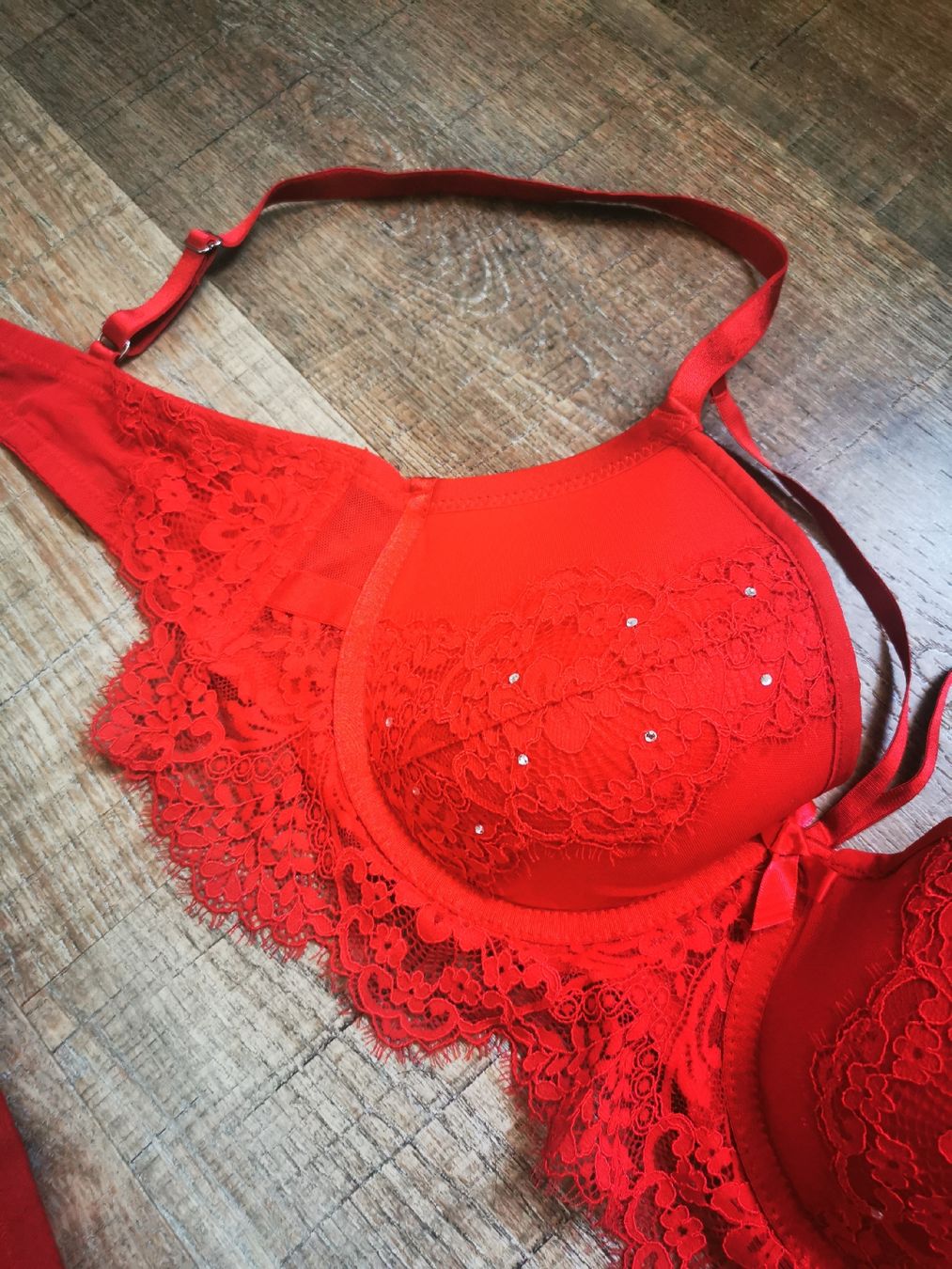 Hunkemöller Sonstige Unterwäsche: Dessous-Set Rot Spitze mit Strasssteinchen Gr. 75D M – Neu (gemäss Beschreibung) aus Balsthal von Leila_Luna 2