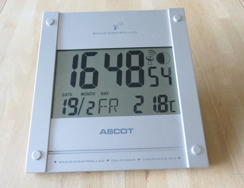 Funk Wecker Clock Temperatur Wand ASCOT Kaufen auf Ricardo