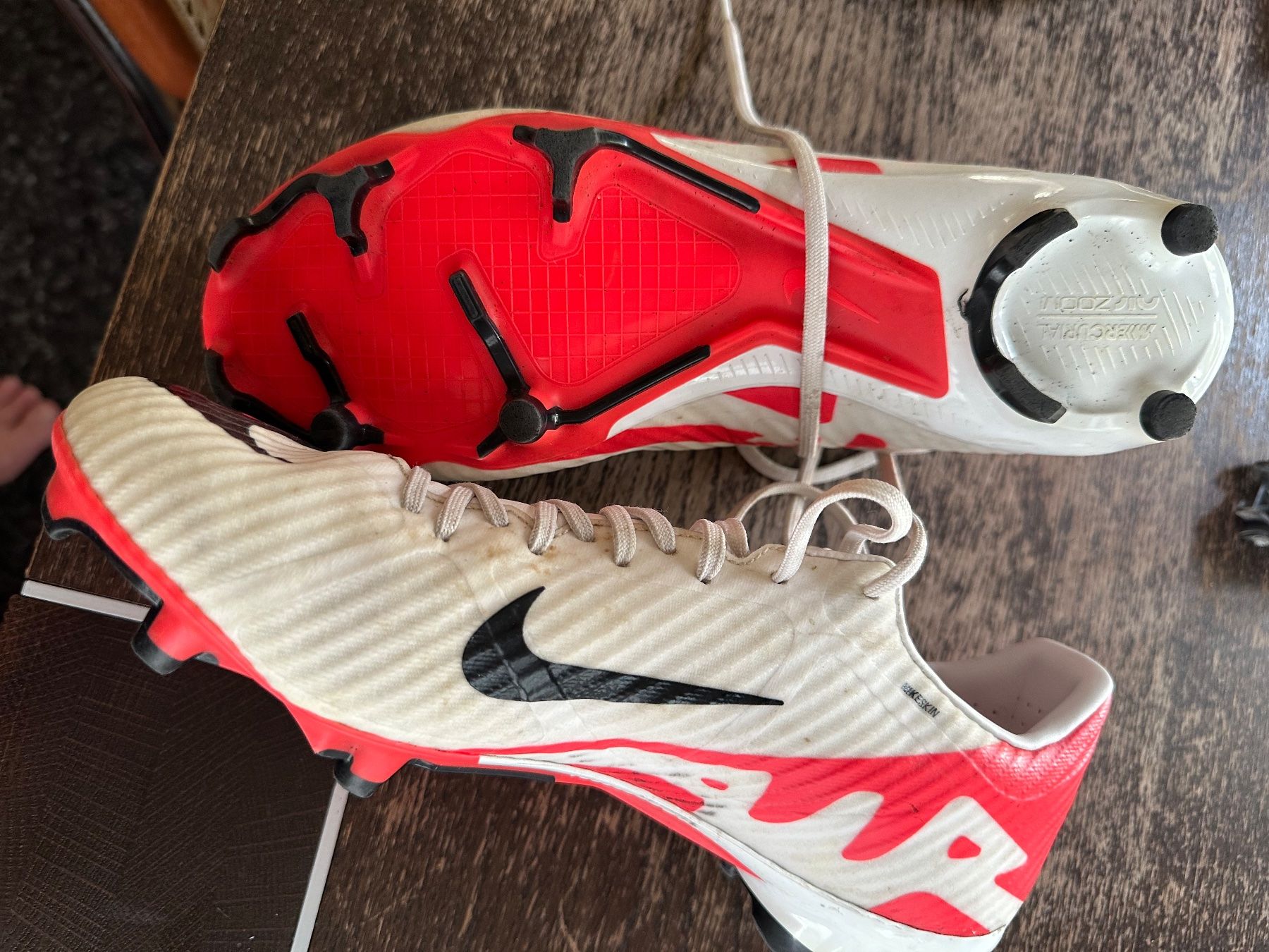 Nike Scarpe per ragazzi: Fussballschuhe neuwertig Gr. 40 – Usato da Uster venduto da rom_g8sm 2