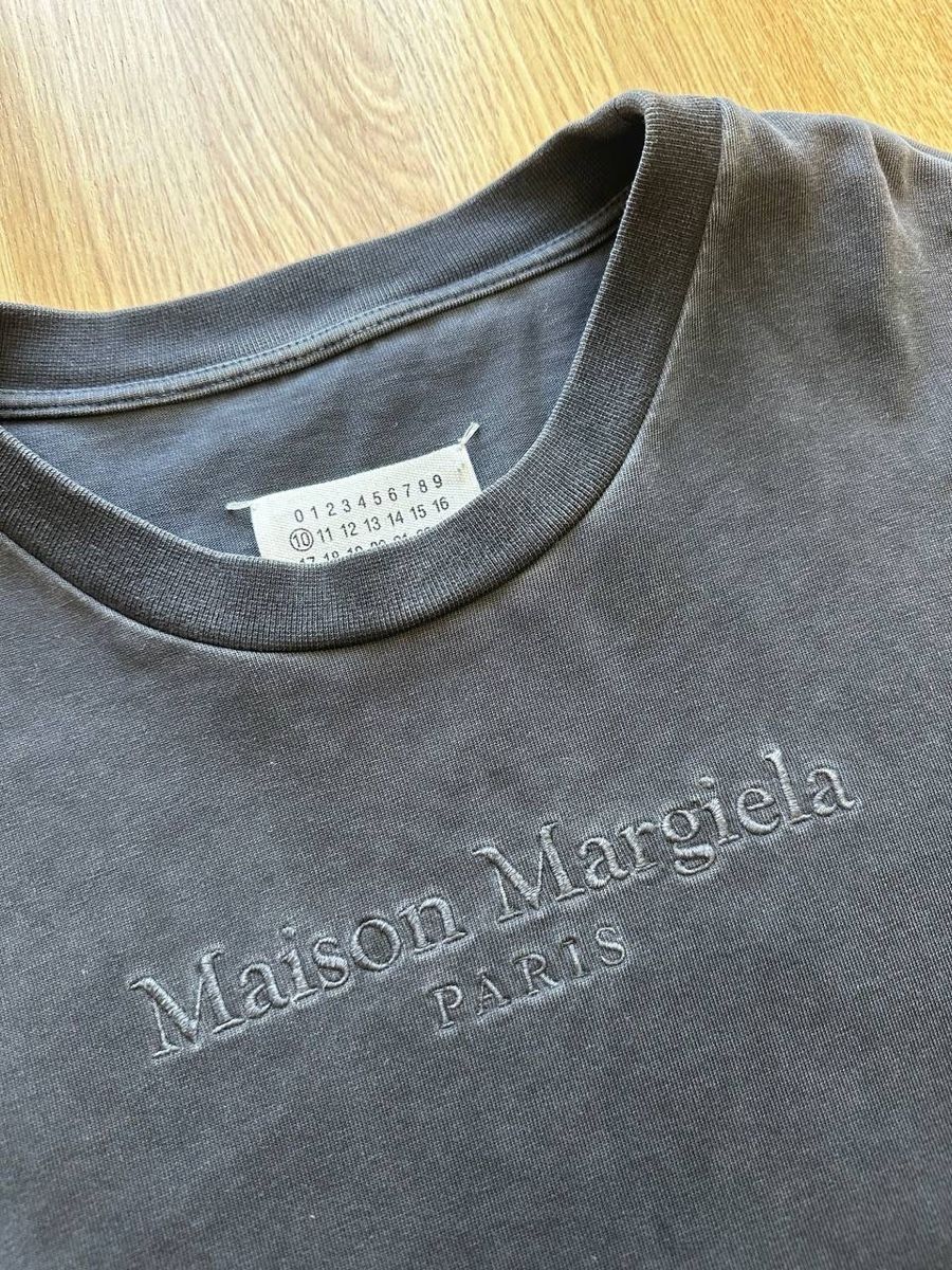 Maison Margiela T-shirt: Maison Margeila T-shirt  – Usato da Pfäffikon ZH venduto da Nataliia. 1