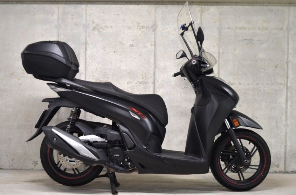 Honda Scooter: HONDA SH 350 Sporty - Roller – Usato da Adliswil venduto da Pligi 2