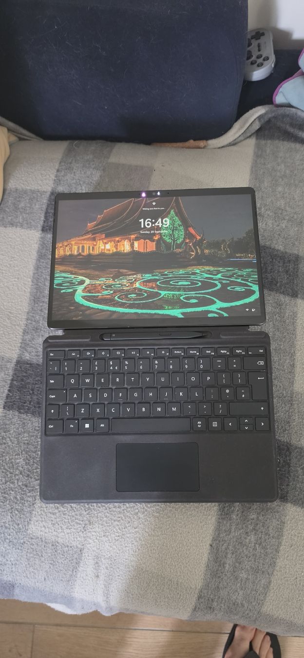 Microsoft Tablet PC: Microsoft Surface Pro 9 i7 16GB 512GB Graphite – Usato da Commugny venduto da fab_85yc 3