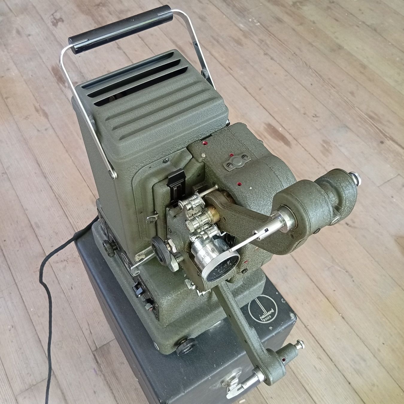 Bolex Proiettori: projecteur 8mm Bolex G8 / 1940 – Usato da Biel-Bienne venduto da monsieur_jelmoli 2