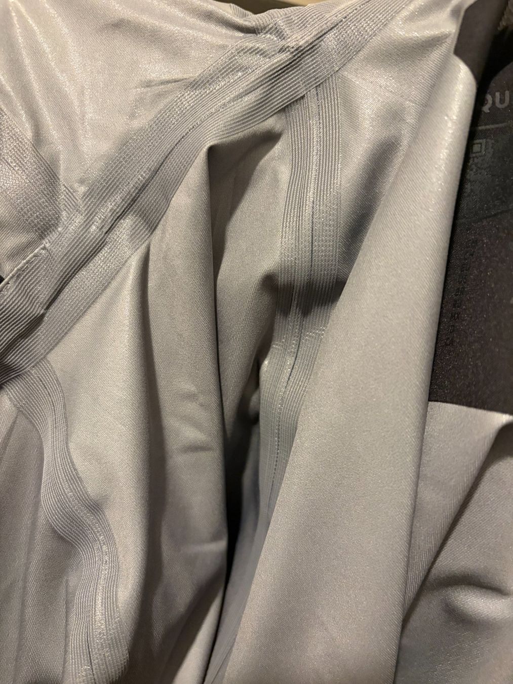 Decathlon Giacche: 100% NEU/NEUF : QUECHUA goretex hardshell imperméable jacke – Nuovo e nell'imballaggio originale da Neuchâtel venduto da verredeau 7
