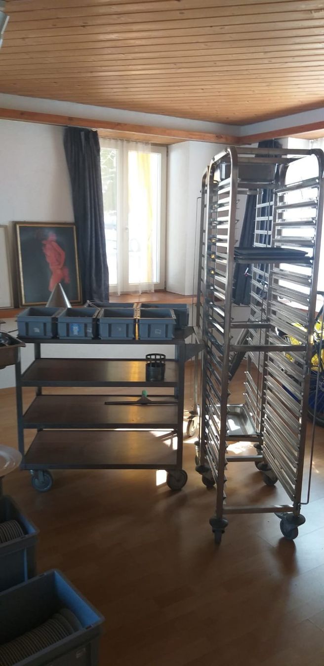Komplettküchen: DIV CATERING MATERIAL – Gebraucht aus Zullwil von imh_lq9s 2