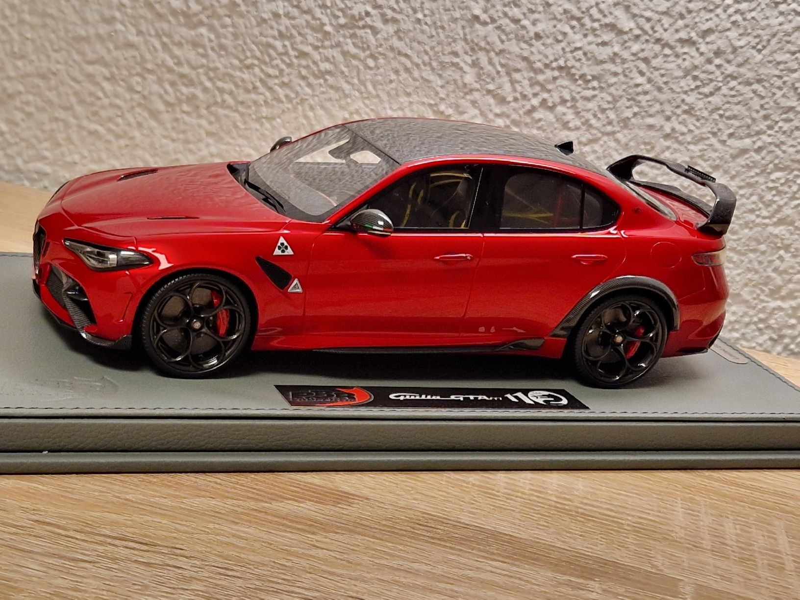 BBR Models Modellini d'auto: Alfa Romeo Giulia GTAm Modellauto 1:18 BBR – Nuovo e nell'imballaggio originale da Studen BE venduto da Continentalcollector 1