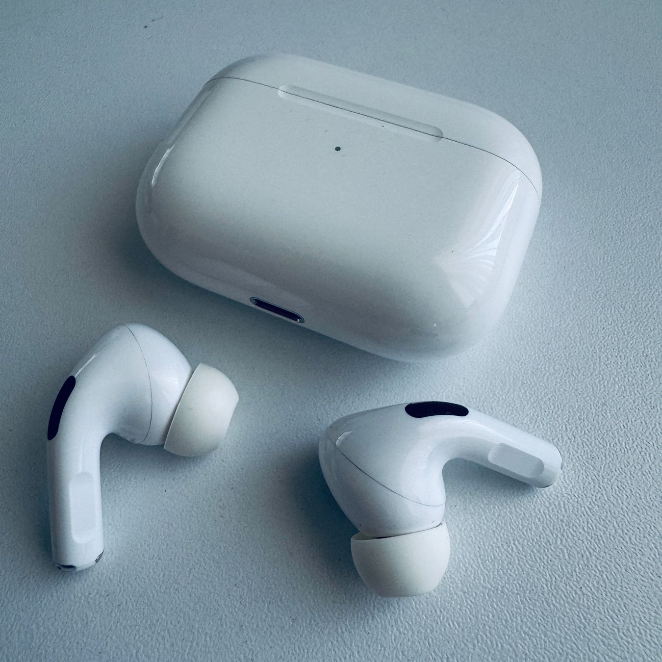 Apple Cuffie: Original Apple AirPods Pro 1 Gen. Wireless USB-C Kabel – Usato da Basel venduto da MY.AIRPODS.SHOP 3