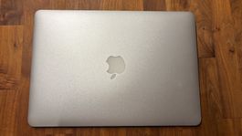 Apple MacBook Air 2017 128GB i5 Notebook silber