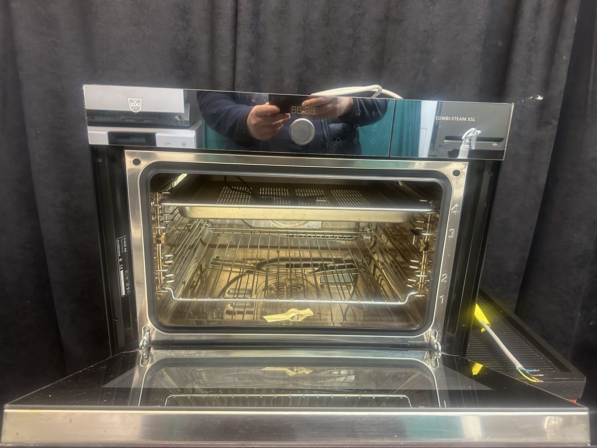 V-Zug Forni: backofen zug euro norm 60 cmm breit – Usato da Adliswil venduto da F.B.E 1