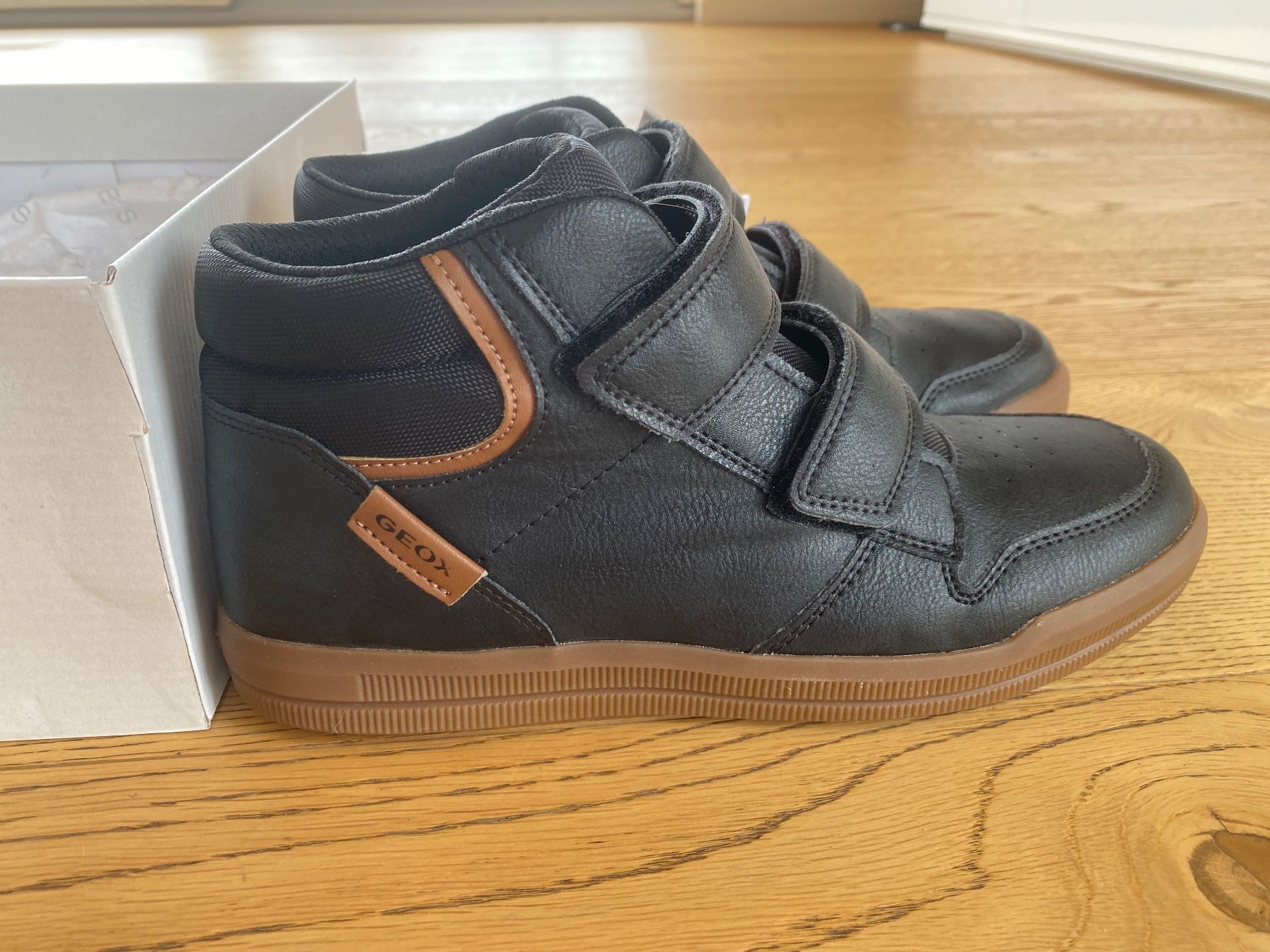 Geox Scarpe per ragazzi: GEOX Sneakers, Gr. 38 – Nuovo e nell'imballaggio originale da Anières venduto da elenafred