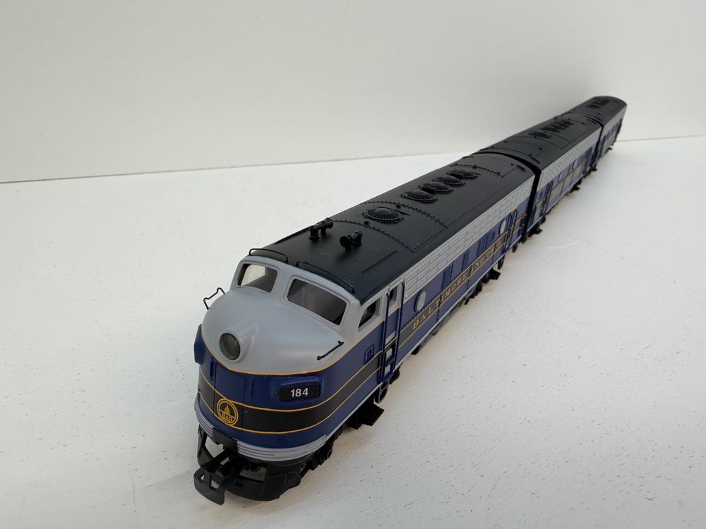 Märklin 37618 US EMD F7 Baltimore & Ohio 3‑fach‑Einheit (Neu