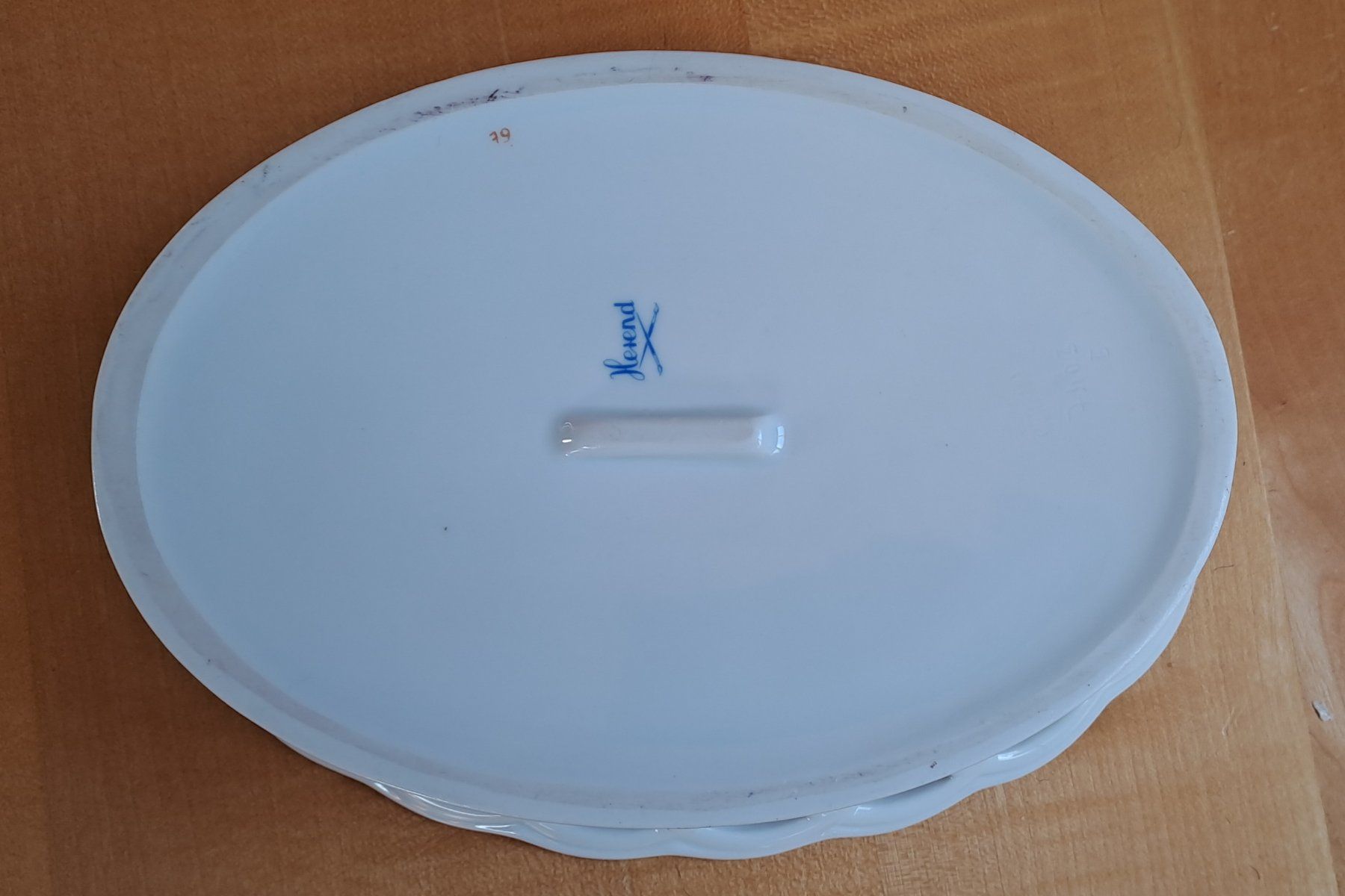 Herend Ciotole: Herend Porzellankorb mit Blumendekor – Usato da Trogen venduto da Limboo 5