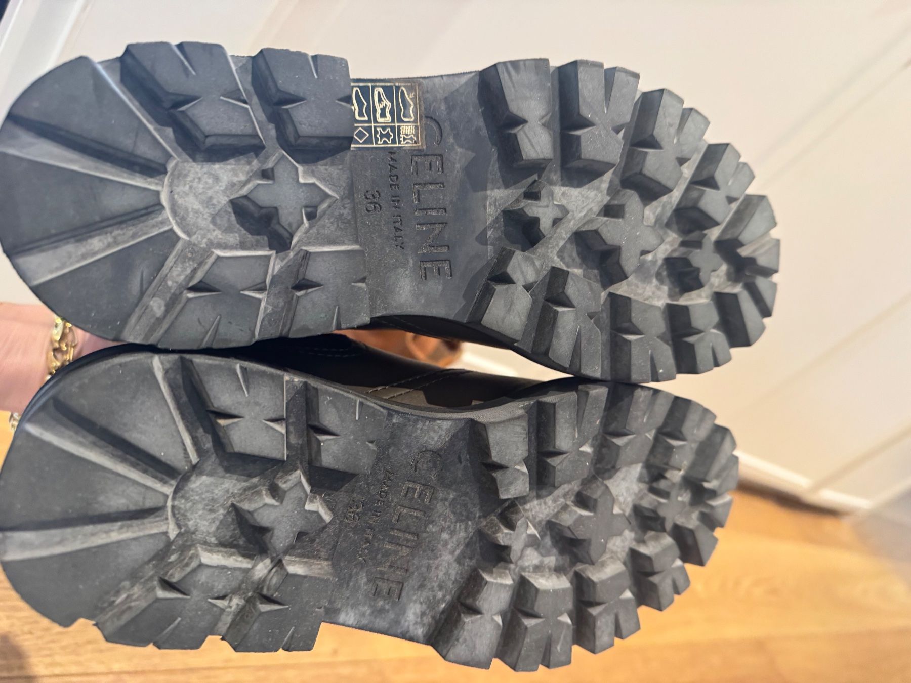 Celine Scarpe da donna: Bottes Chelsea Celine  kaki - Taille 36! – Usato da Genève venduto da bisounours23 3
