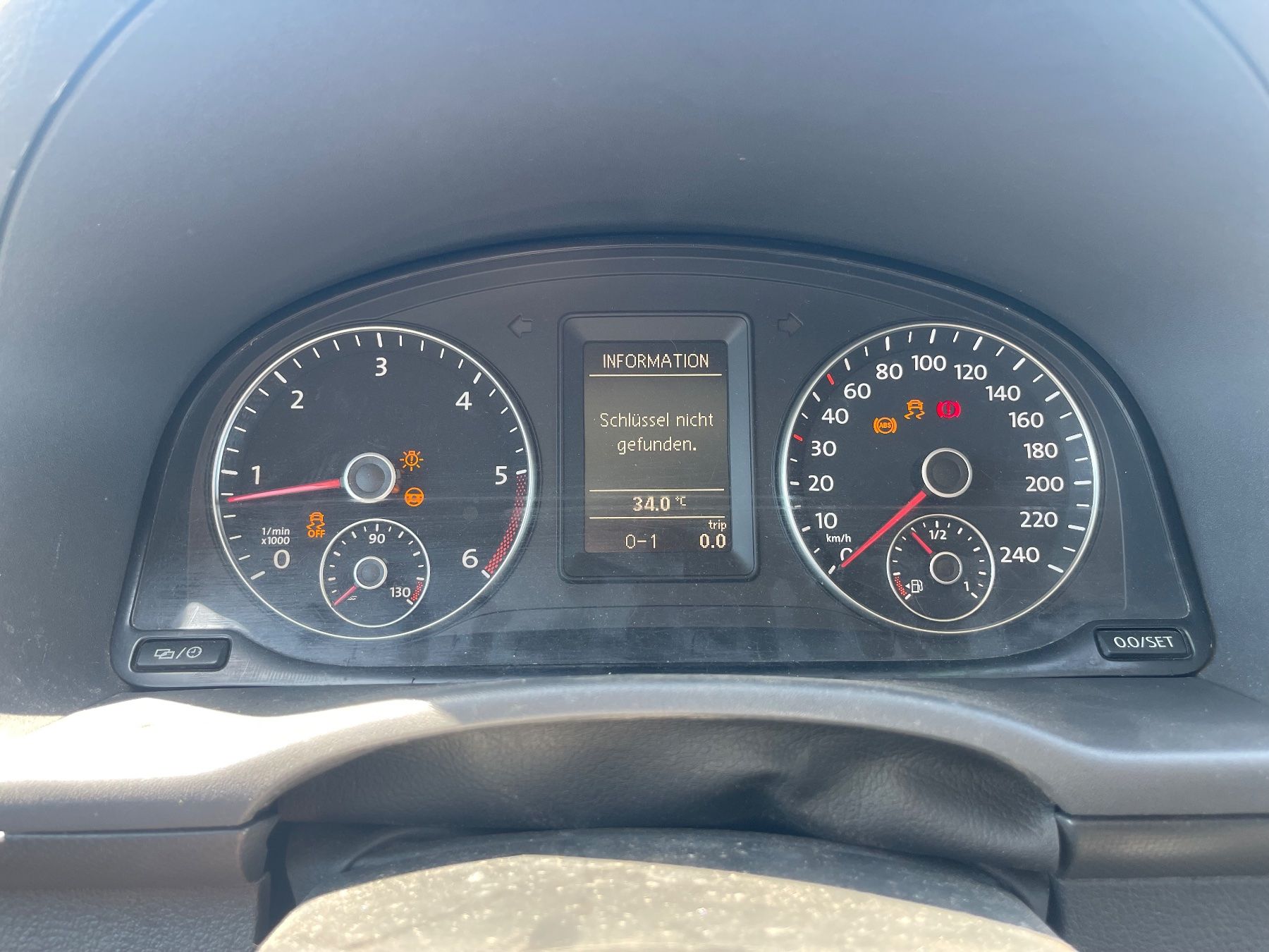 VW Nutzfahrzeuge: VW Caddy Maxi 4Motion – Gebraucht aus Winterthur von CamperBau 5
