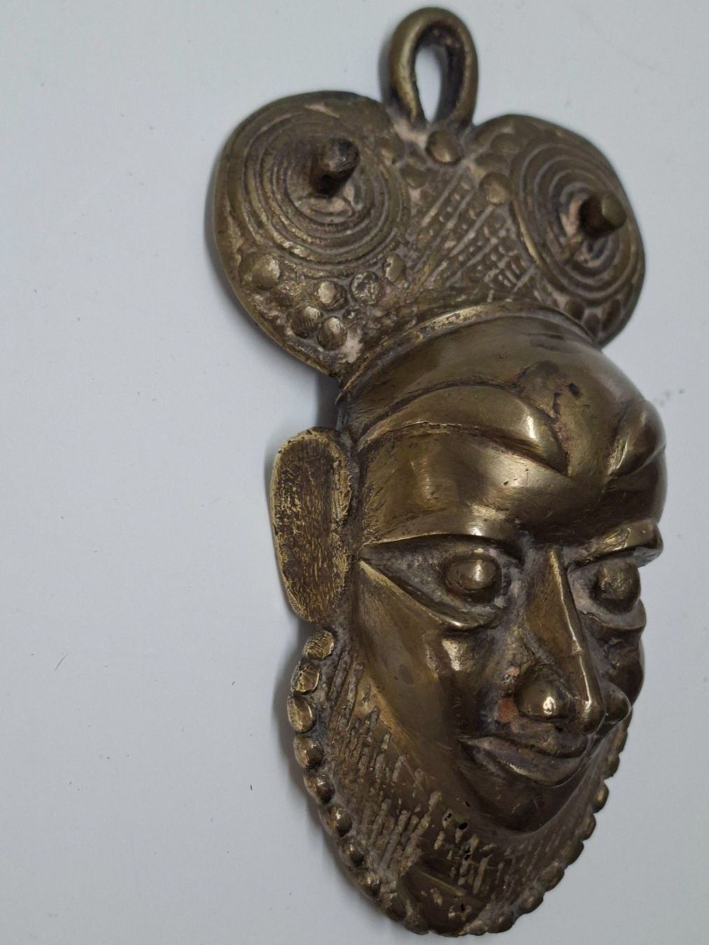 Arte internazionale: Bamoun Messing-Maske – Usato da Wettingen venduto da Wendemarket 3