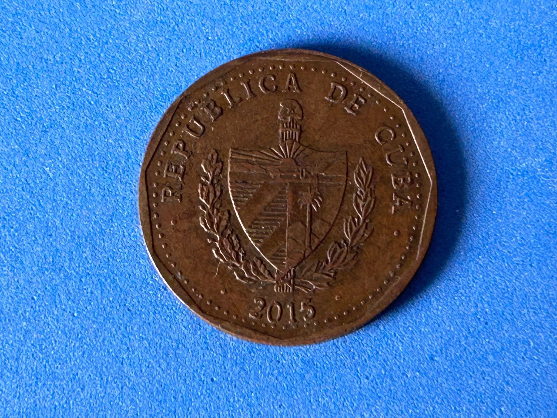Tutti le monete: Cuba - 1 Peso 2015 – Usato da Corcelles NE venduto da AJKader 4