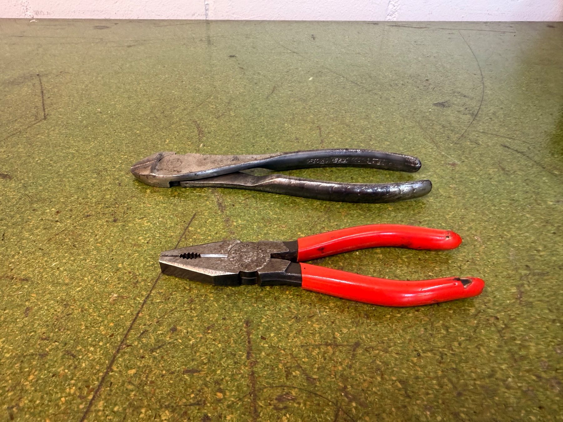 Hazet Alle Werkzeuge: Zangen Knipex & Hazet – Gebraucht aus Bättwil von Velozianer