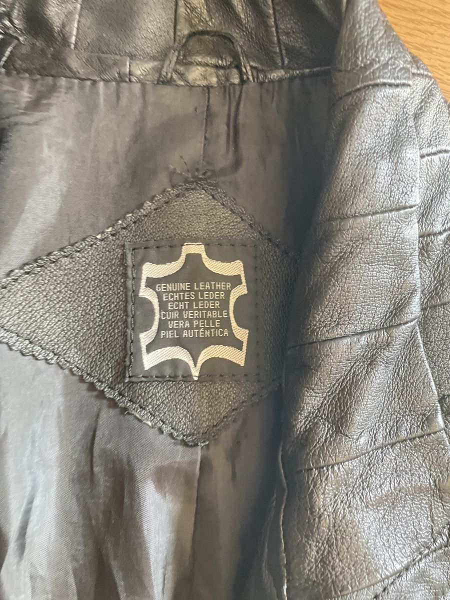 Giacche: Schwarze Lederjacke im Schachbrettmuster, Grösse M – Usato da Zürich venduto da Sasa_too 2