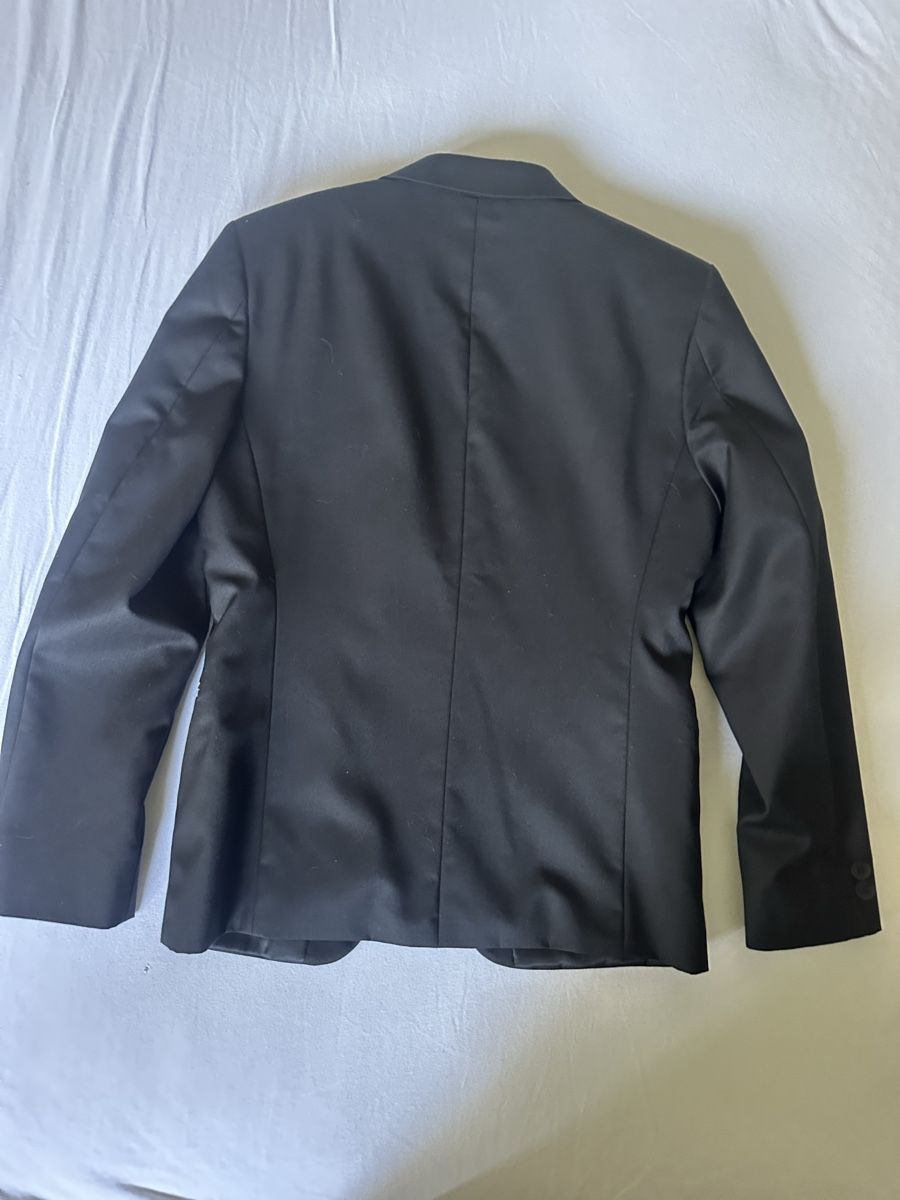 C&A Completi: Boys black suit size 140cm – Usato da Grand Lancy venduto da rac_6wqz 4