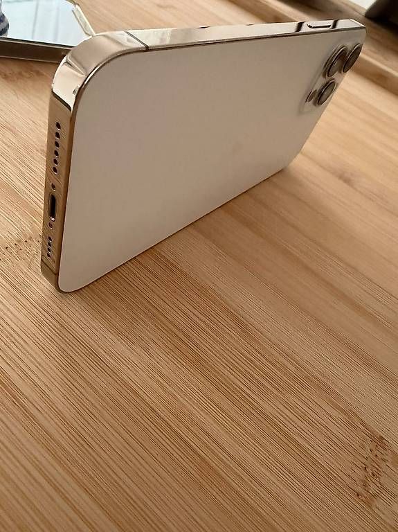 Telefoni cellulari / Smartphones: Iphone 12 pro max 128gb – Usato da Nürensdorf venduto da j.zentner 1