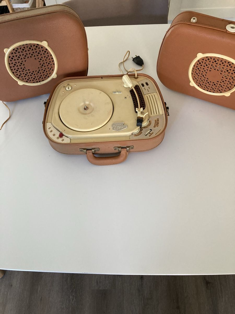 Giradischi: Tourne disque vintage – Usato da Poliez-Pittet venduto da dav_h8tl