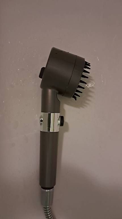 Sanitär: Showerhead with filter and one cartridge for hard water – Neu und originalverpackt aus Zürich von shr_6v9h 1