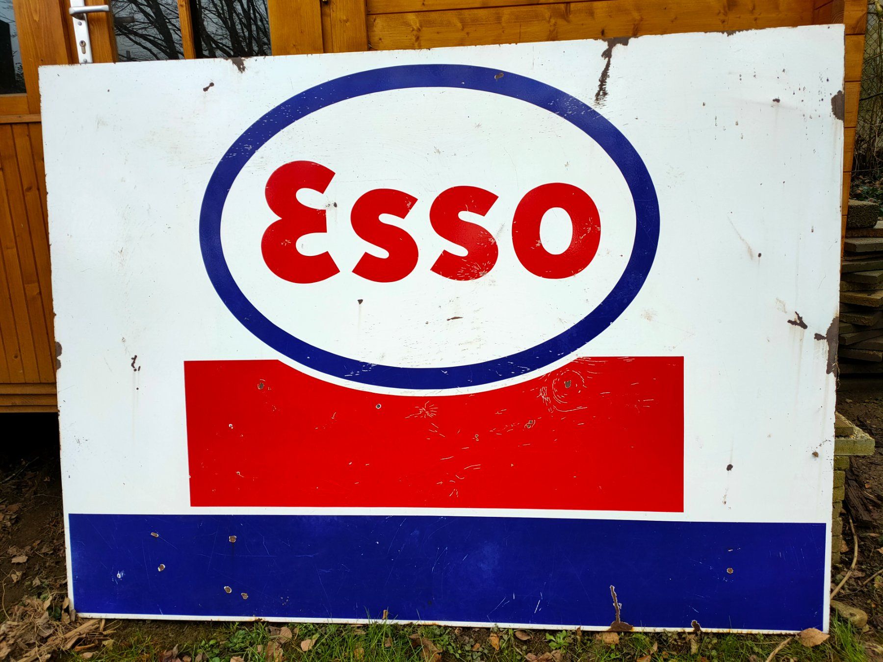 Esso Insegne: Plaque émaillée esso – Usato da Bretonnières venduto da Minigab