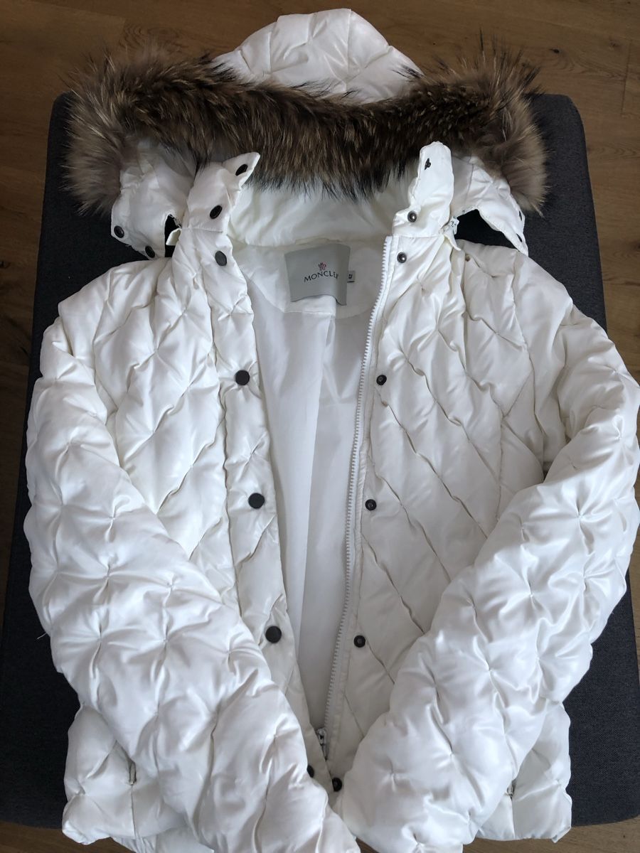 Moncler Giacche: Moncler Winterjacke – Usato da Zürich venduto da sel_9kd