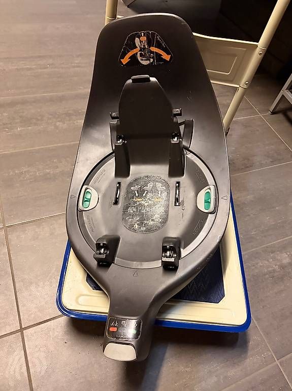 Seggiolini per auto: Cybex Autositz + Babyschale und Isofix – Usato da Baar venduto da valeriaturnes 1