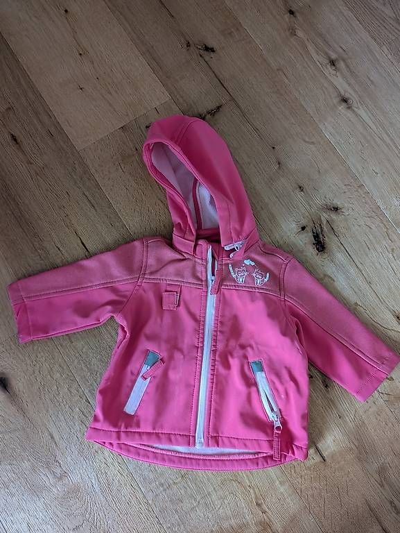 Jacken & Mäntel: Softshelljacke gr 74 – Gebraucht aus Zofingen von claudiawesp